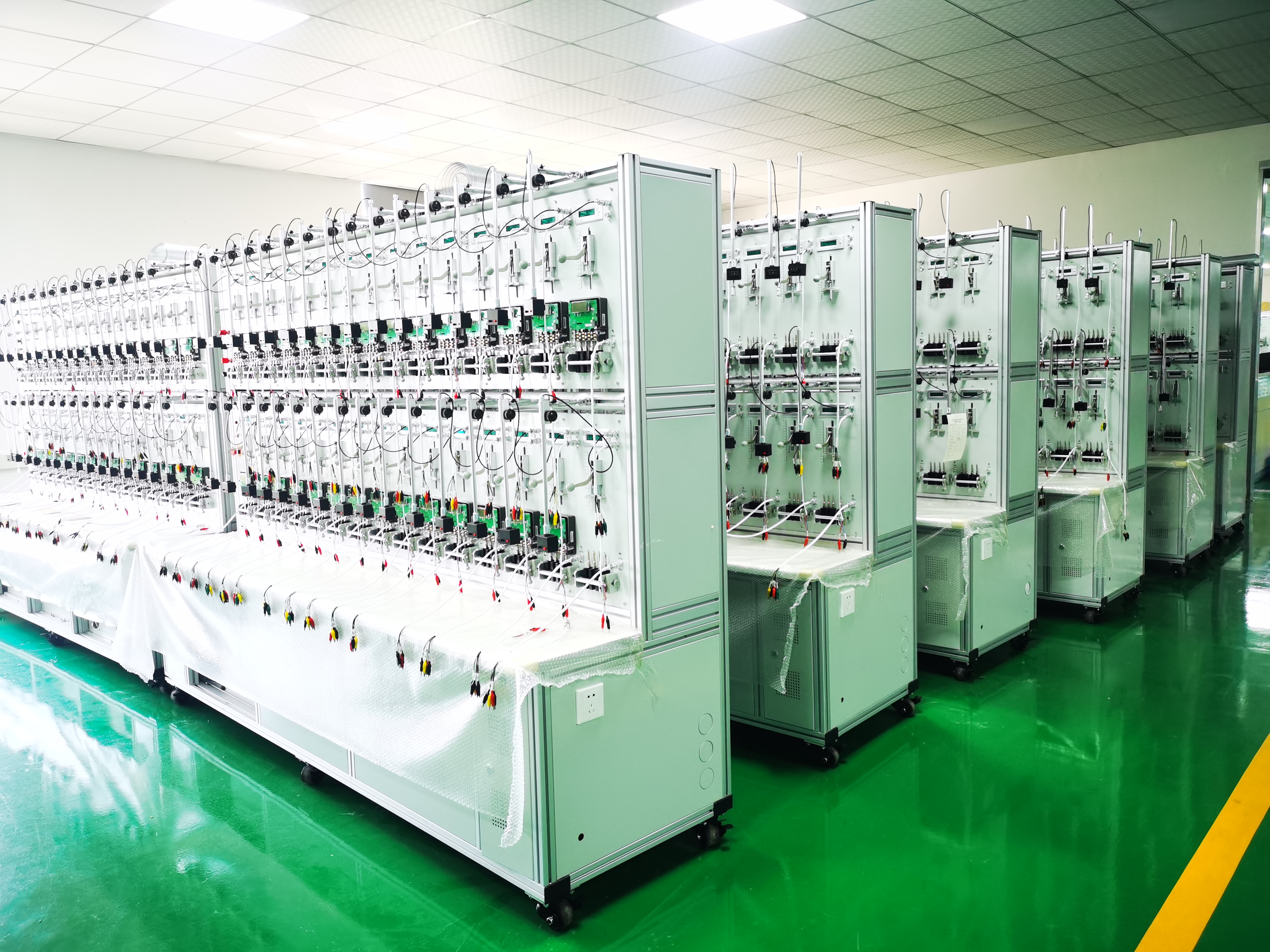 Customized Three Phase Close-link Energy Meter Test Bench (PTC-8320E)